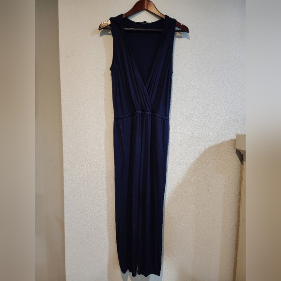 Trina Turk Jumpsuit Navy Blue Sleeveless Hooded Knit Sz Small Stretch - Picture 1 of 13